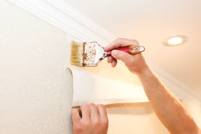 Pose de papier peint à Condezaygues — revêtements muraux et toiles de verre